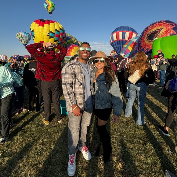 Meet your Posher, Leticia!👋🏽 - Picture 8 of 10